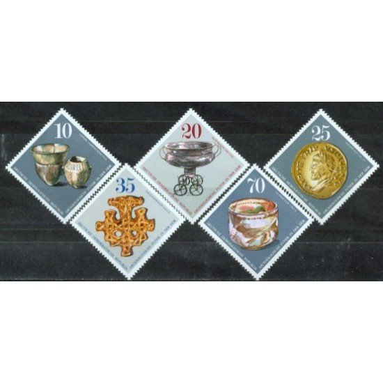 Alemania Oriental - 1858/62 - GERMANY 1976 Descubrimientos arqueológicos en la RDA Lujo Alemania Oriental - 1858/62 - GERMANY 1976 Descubrimientos arqueológicos en la RDA Lujo