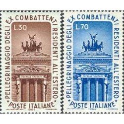 Italia - 912/13 - 1964 Peregrinaje a Roma de antiguos combatientesLujo Italia - 912/13 - 1964 Peregrinaje a Roma de antiguos combatientesLujo