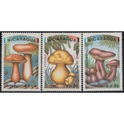 Nicaragua 1361/63 1985 Flora Champiñones MNH
