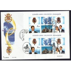 España 4087 2004 2 HB 2004 con matasello y Sobre Primer Día Monarquía