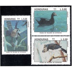 Honduras A- 837/39 1993 Fauna en peligro de extinción Aguila Copetona Pato NegroÁguila Arpía MNH Honduras A- 837/39 1993 Fauna en peligro de extinción Aguila Copetona Pato NegroÁguila Arpía MNH