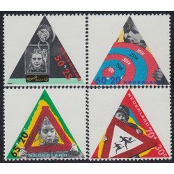 Holanda 1251/54 1985 Niños y tráfico MNH