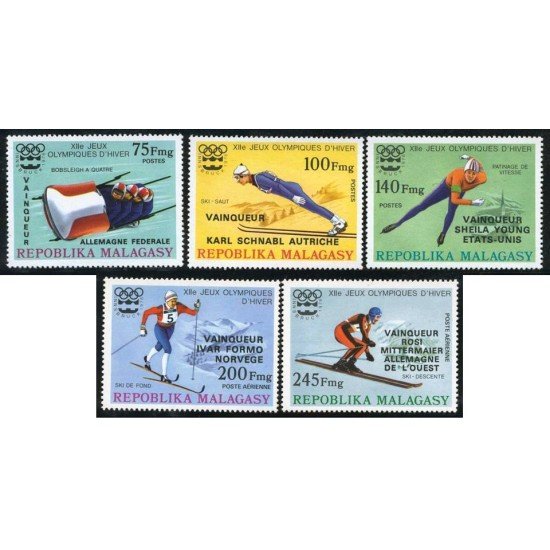 OLI1 Madagascar 573/77 + A 160/61 1976 MNH OLI1 Madagascar 573/77 + A 160/61 1976 MNH