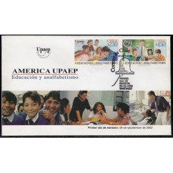 Upaep Chile 2002 Adultos y niño estudiando SPD FDC Sobre Primer Día
